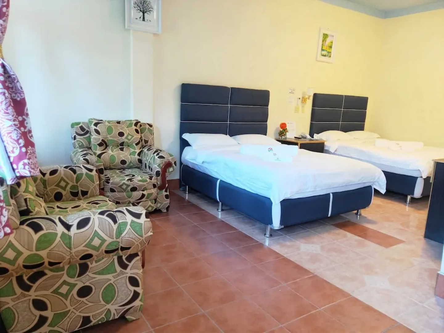 Sunshine View Hotel