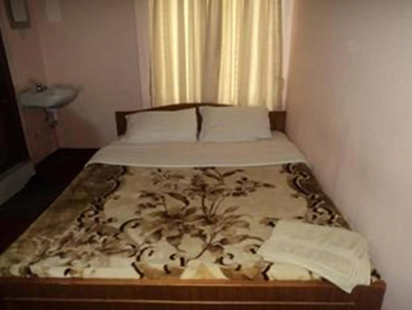 Hotel Skylark