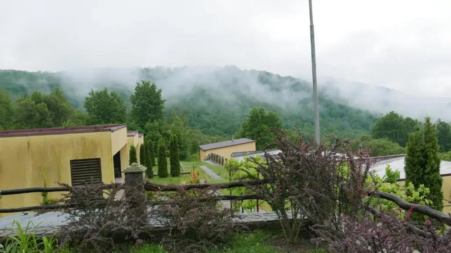 West Wood ApartHotel