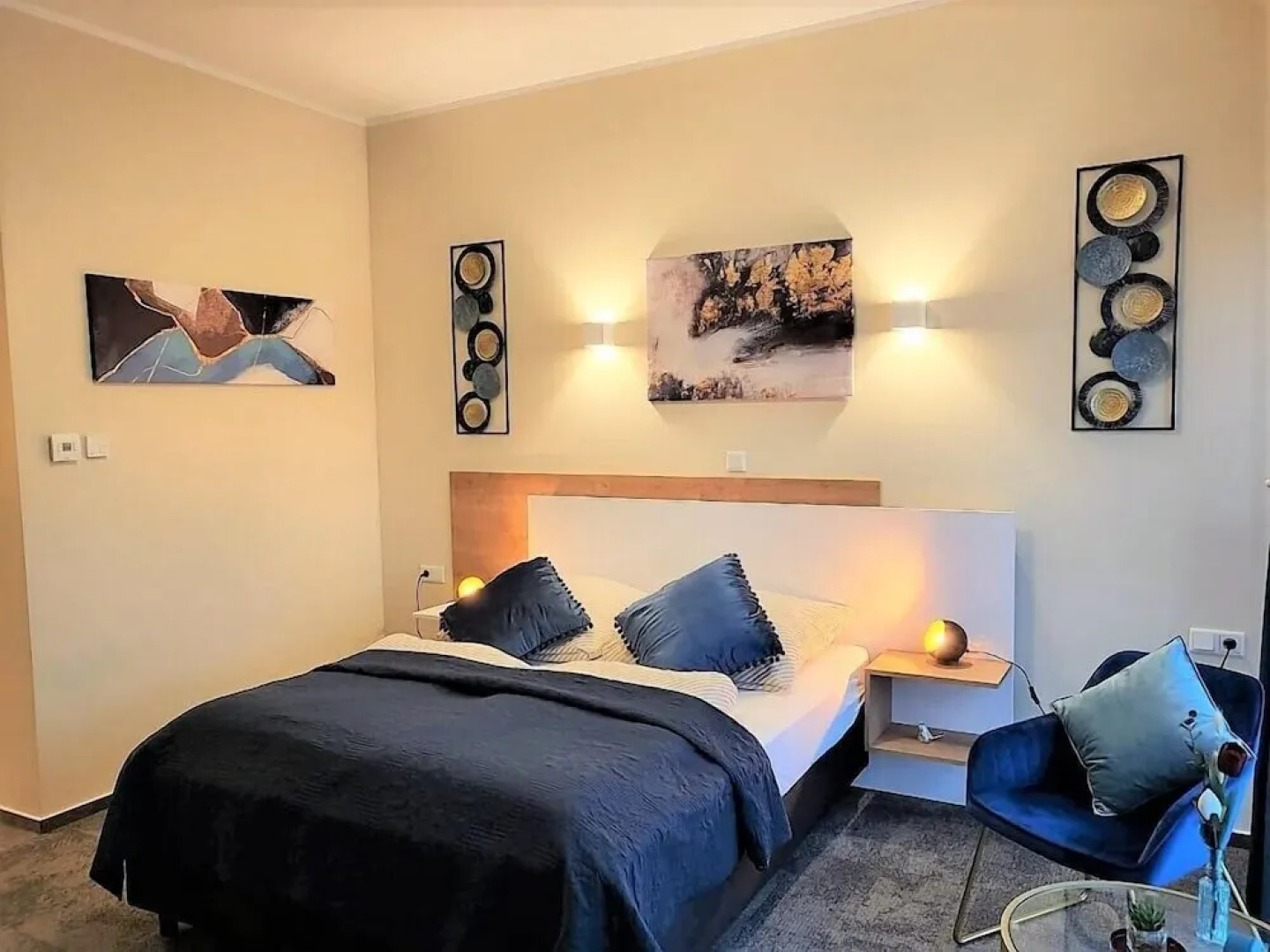 LikeDaheim Apartments