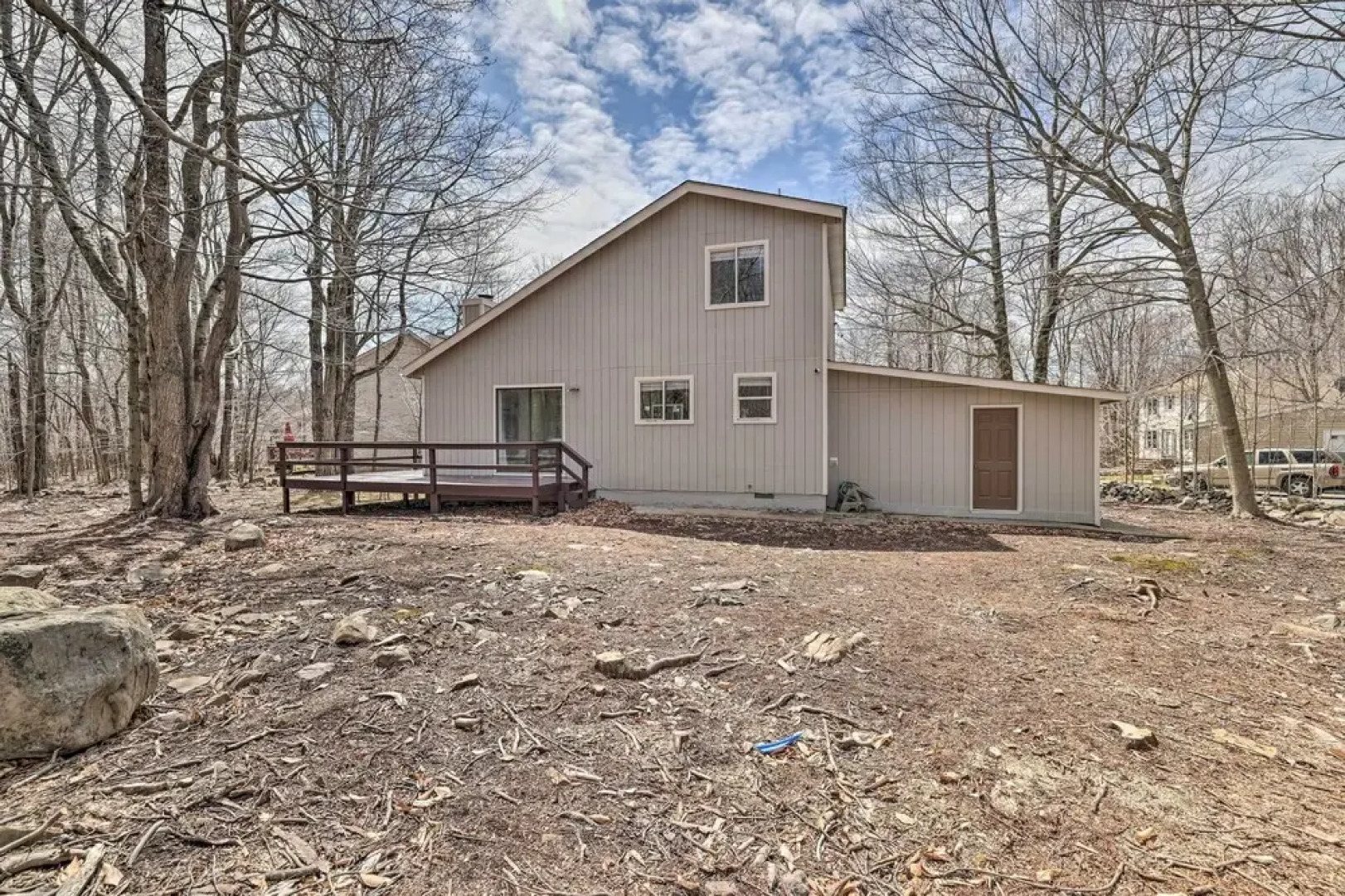 < 2 Mi to Dresser Lake: Home w/ Pool Access!