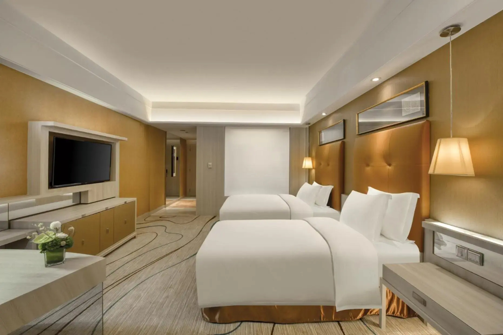 Royal Garden Hotel