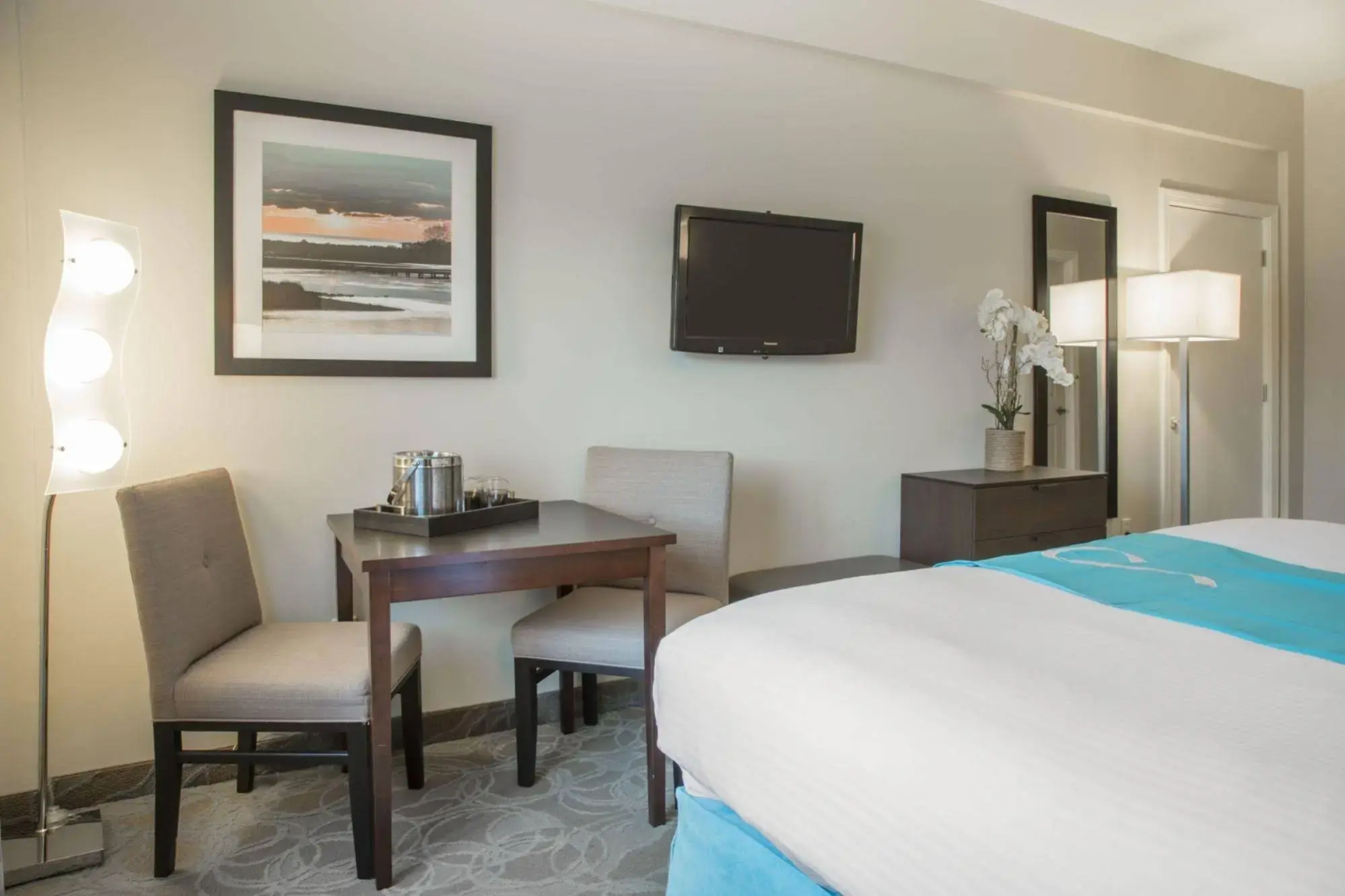 Aqua Blue Hotel