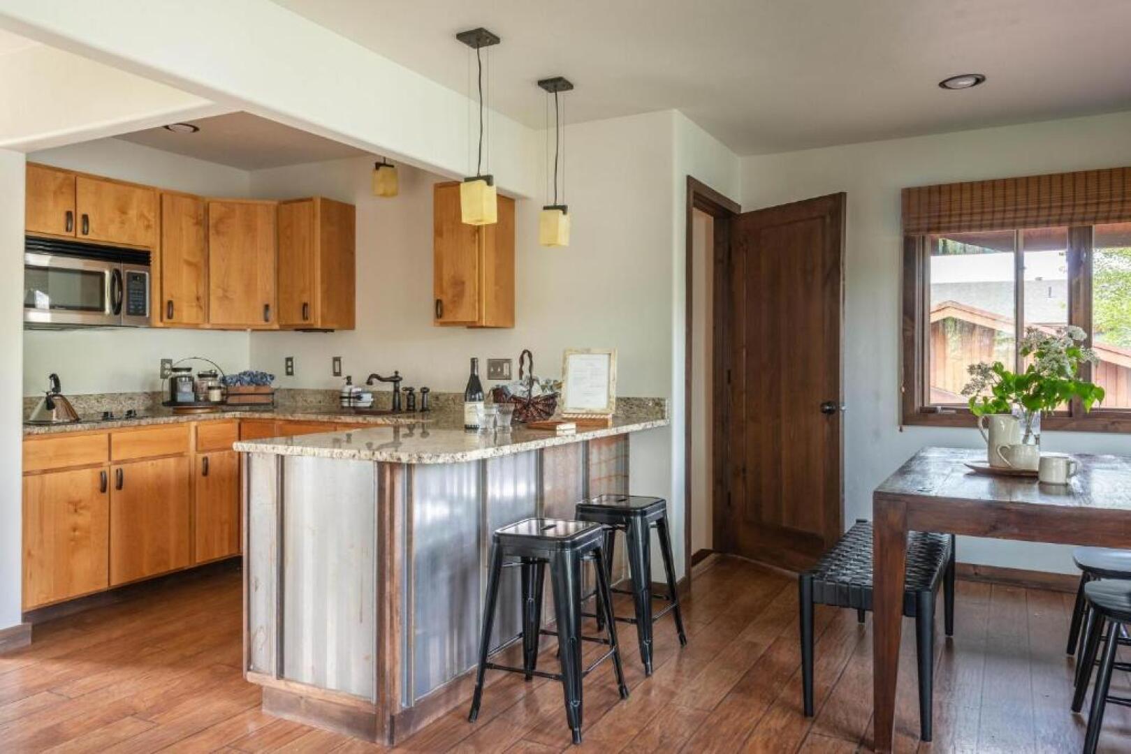 A Beautiful Montana Suite on Yellowstone River