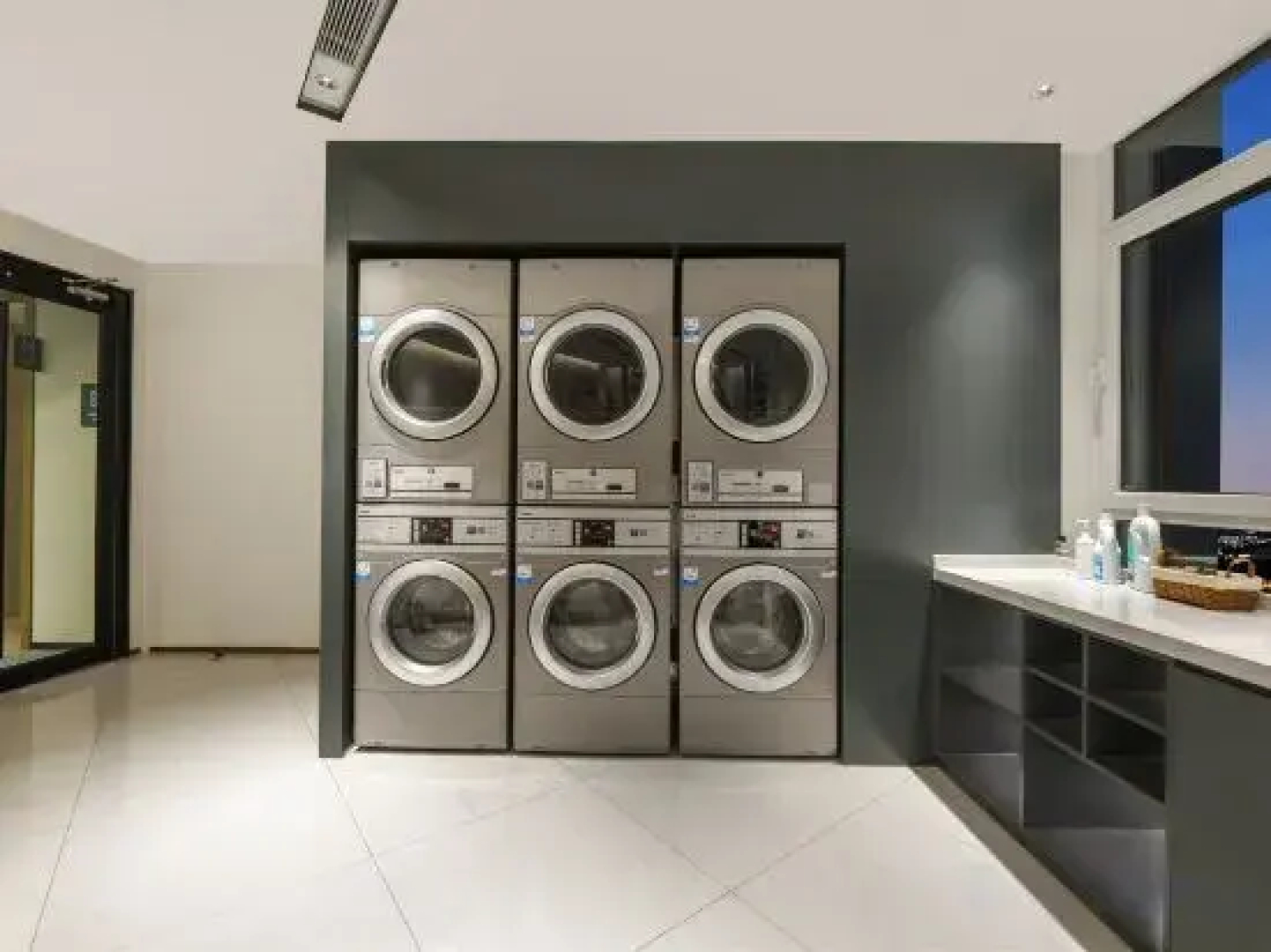 Madison Hotel Dingxi