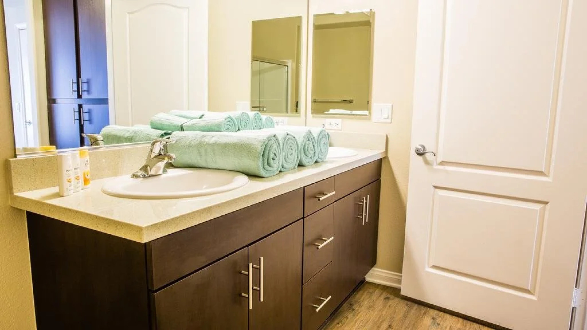 Ginosi Marina Del Rey Apartel