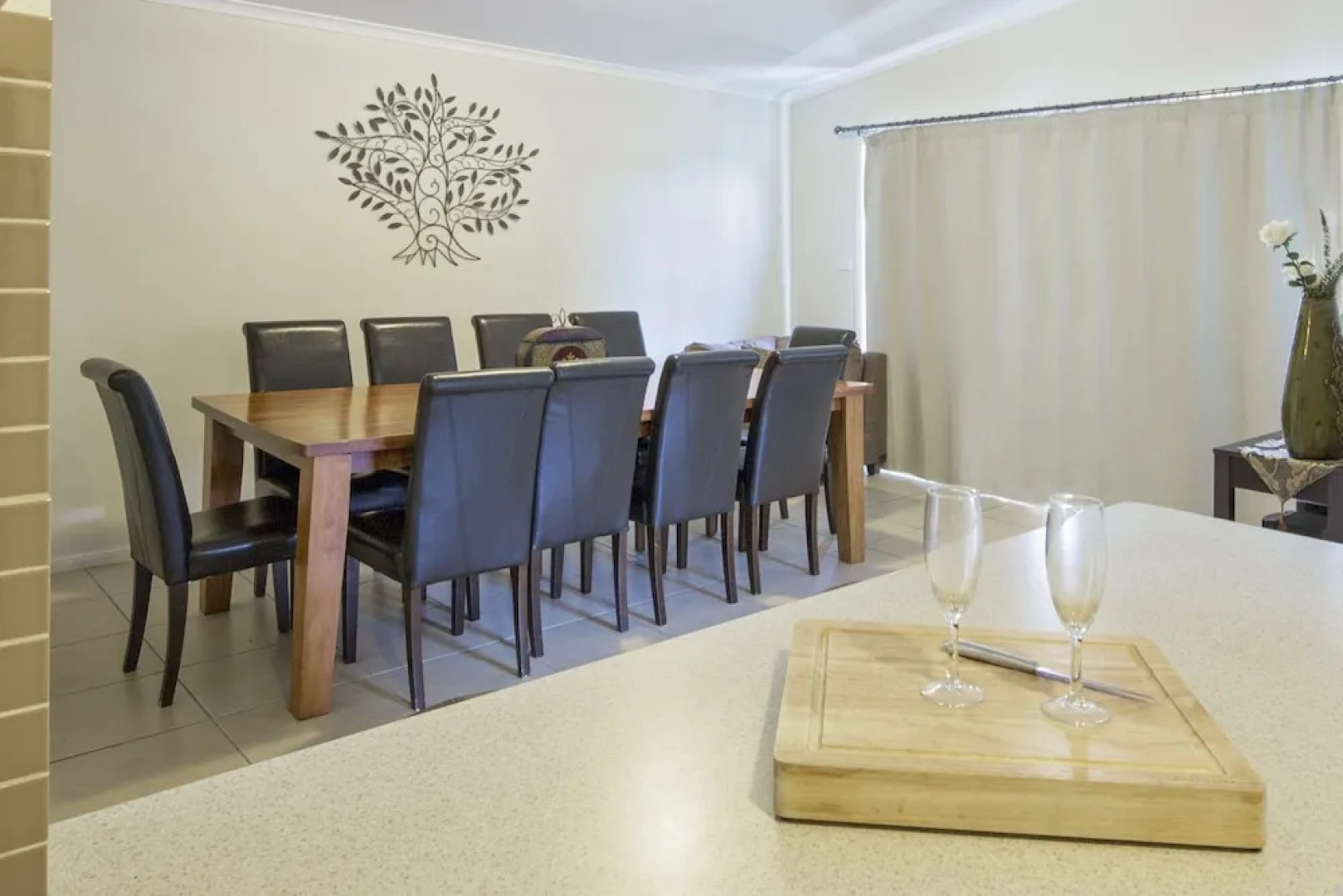 Eclipse 5- Spacious Townhouse