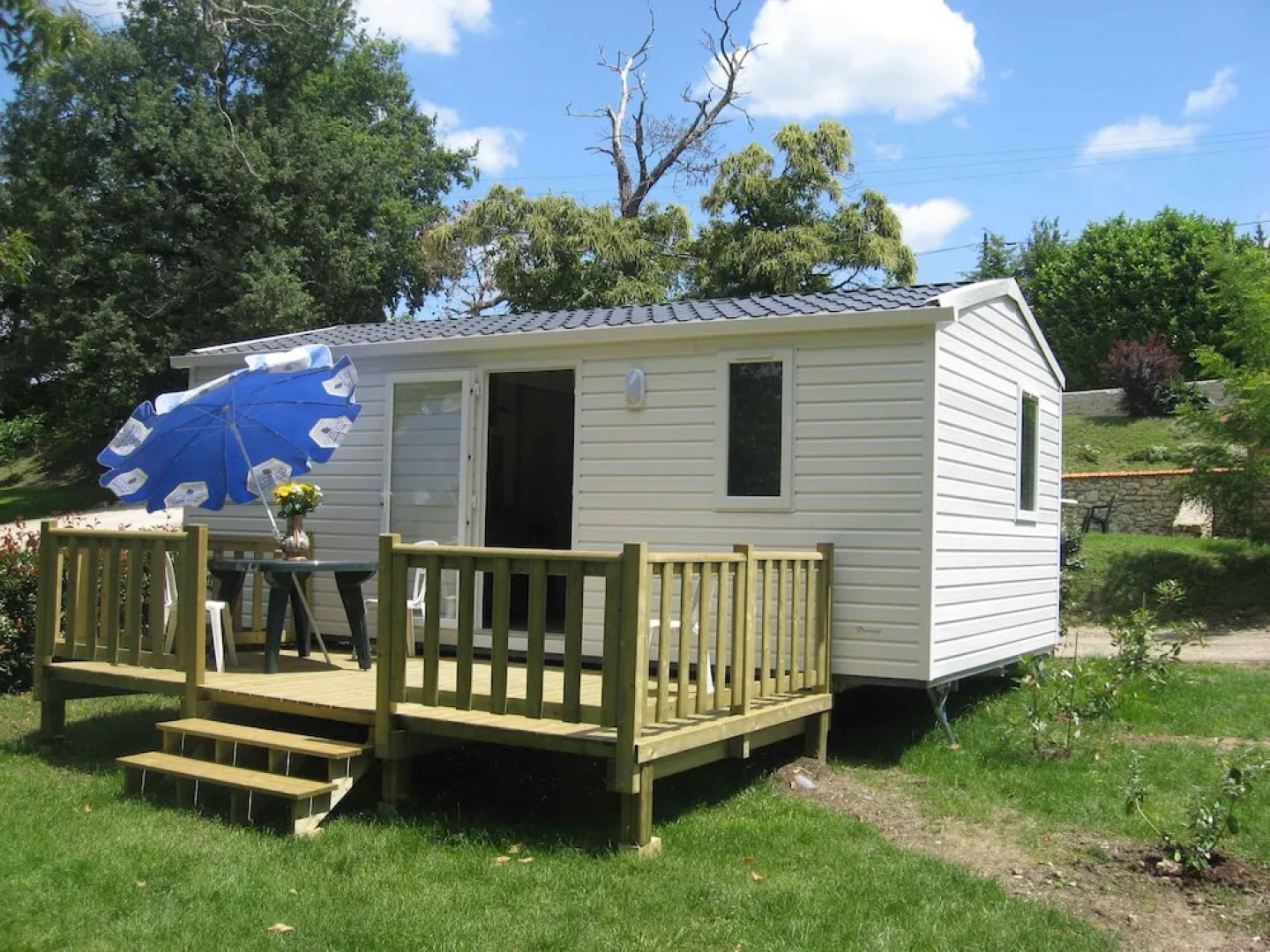 Moulin des Sandaux Village