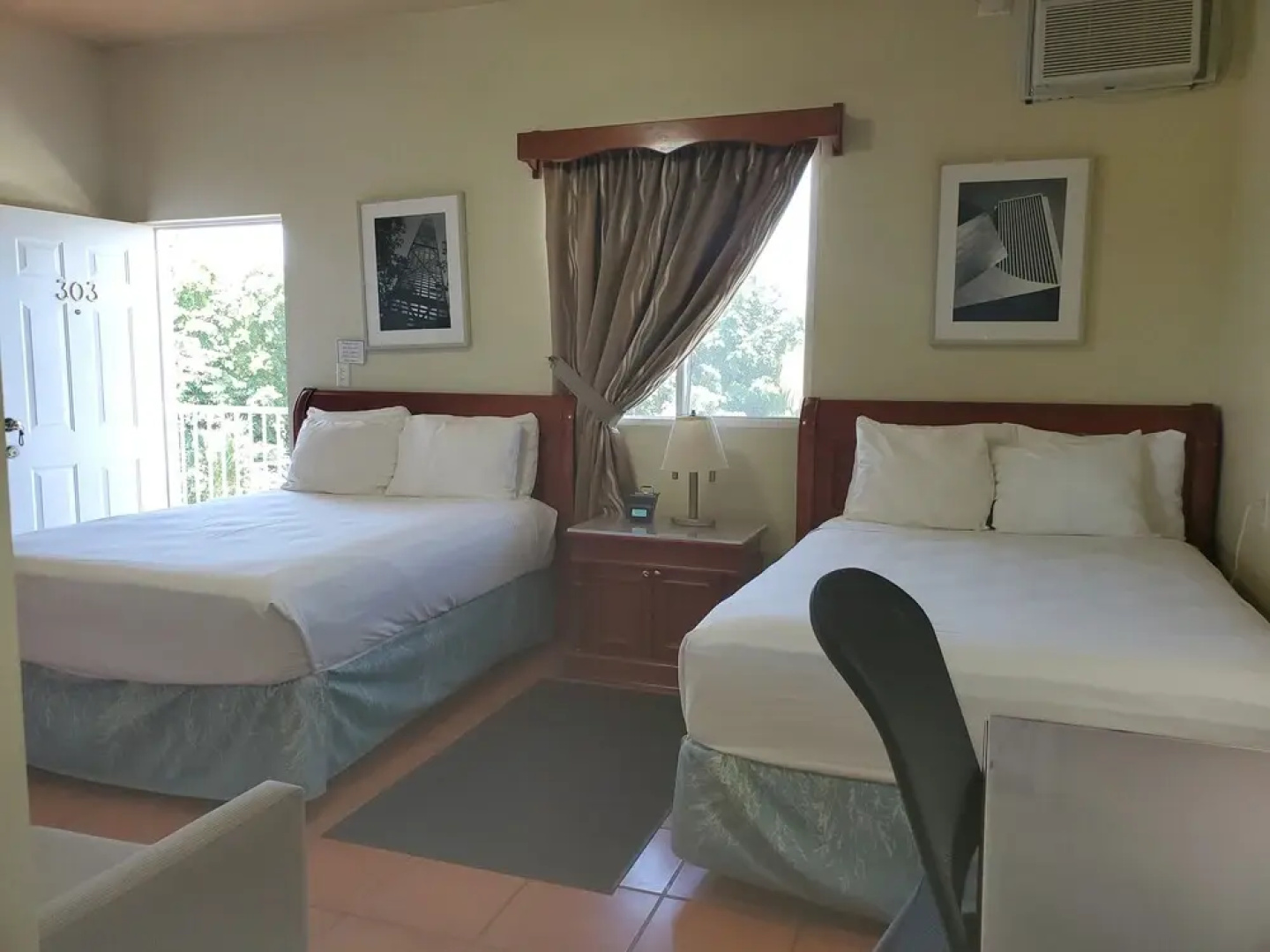 Rolson Hotel