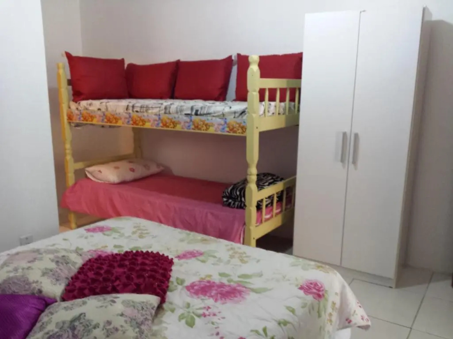 Um Lugar Ao Sol Apartment