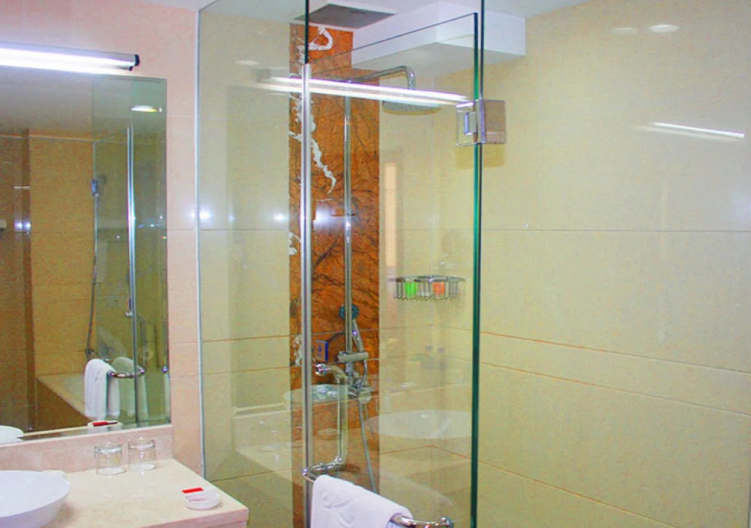 Tianjin Jinbin International Hotel