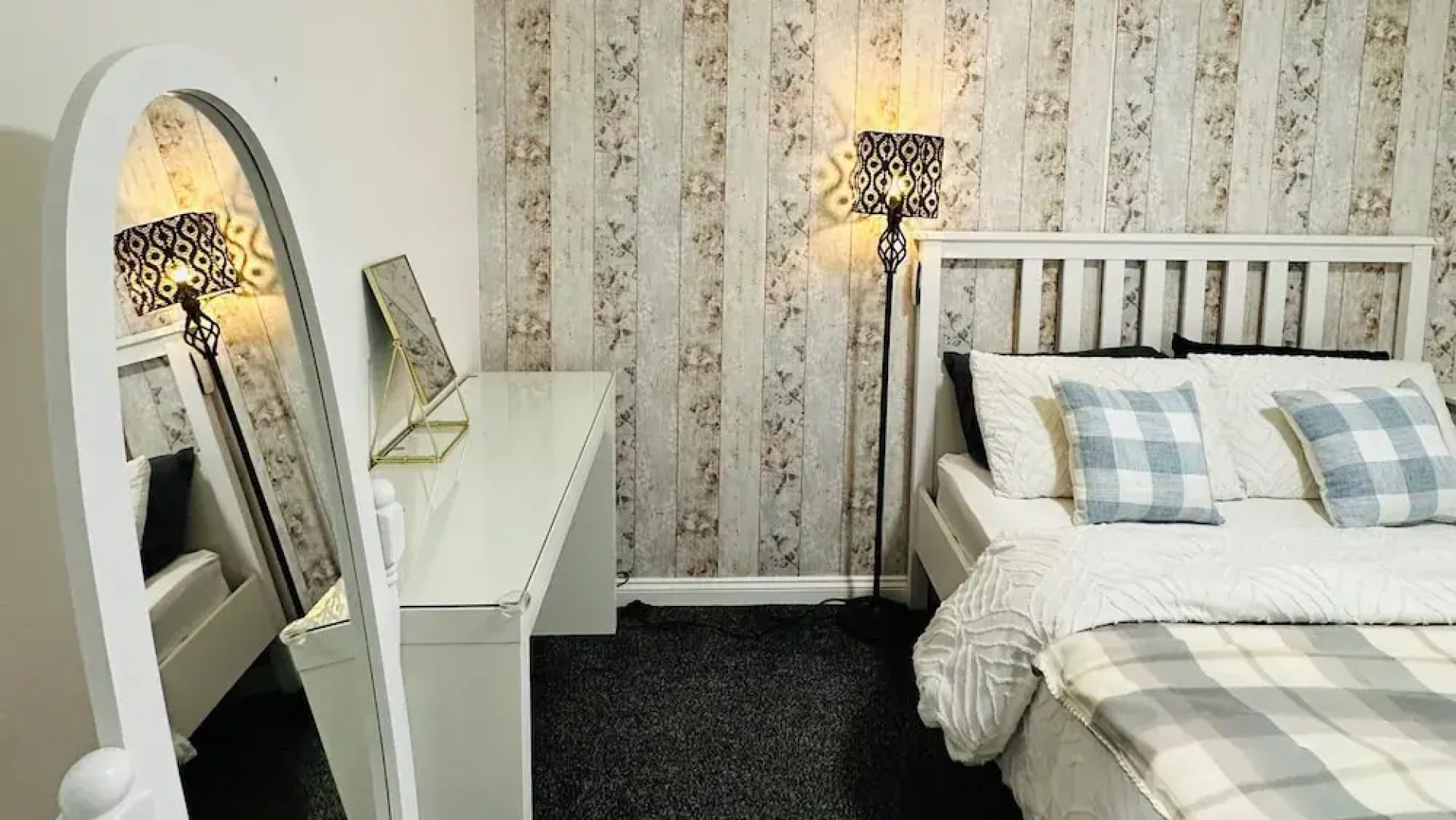 Ibate Apartments - Cozy 2 Bedroom Home