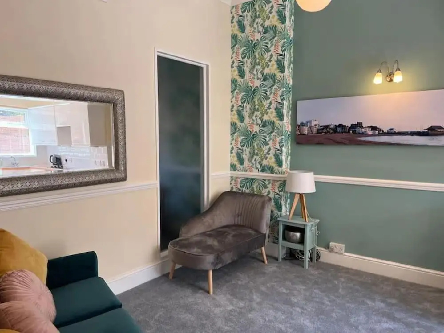 Cosy Coach House Garden Apt by the Sea Res Parking