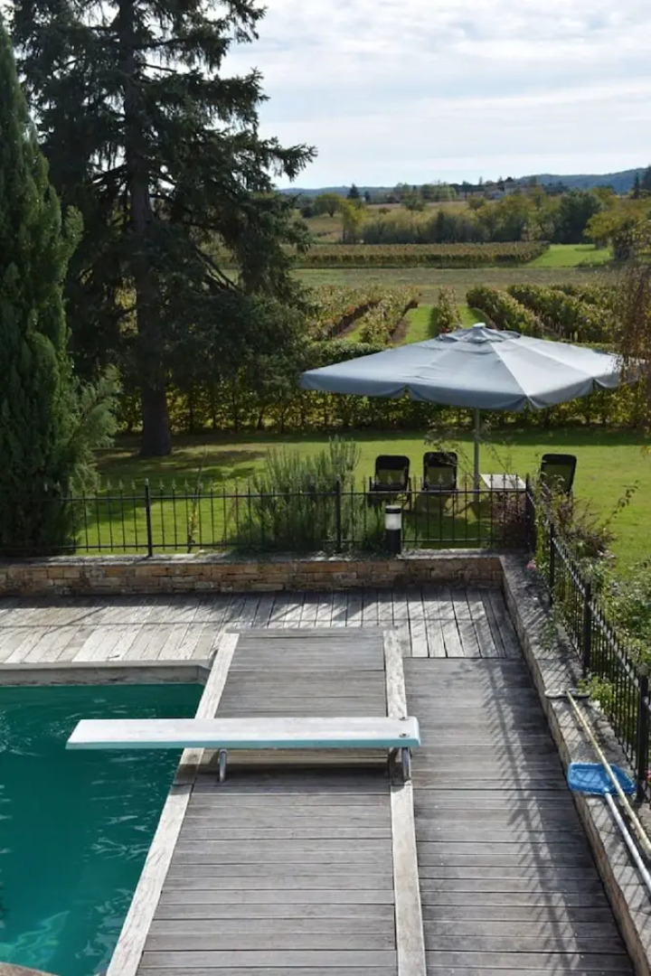 Wonderful location for weddings and parties by French château