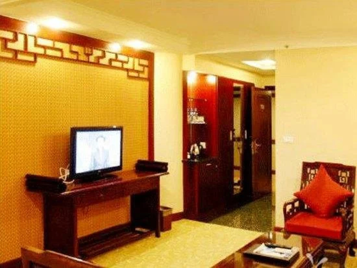 Hangzhou Qiandaohu Waigaoqiao Hotel