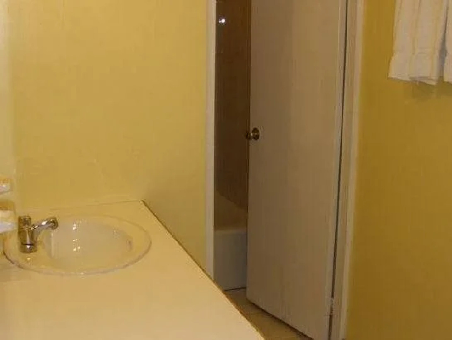 Allamanda Beach Club by RedAwning