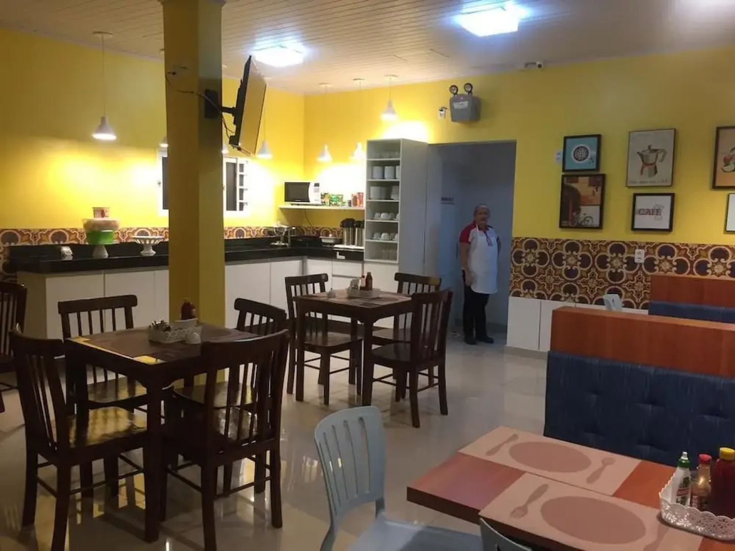 Hotel Caroline