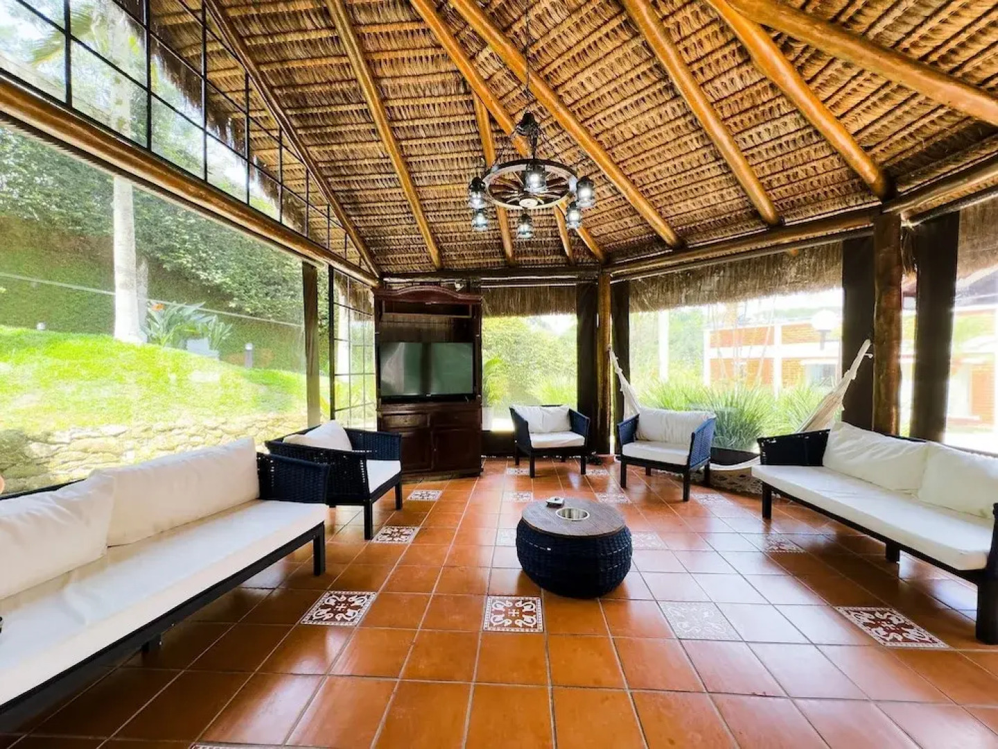 Casa de Luxo 2500m na Granja Viana