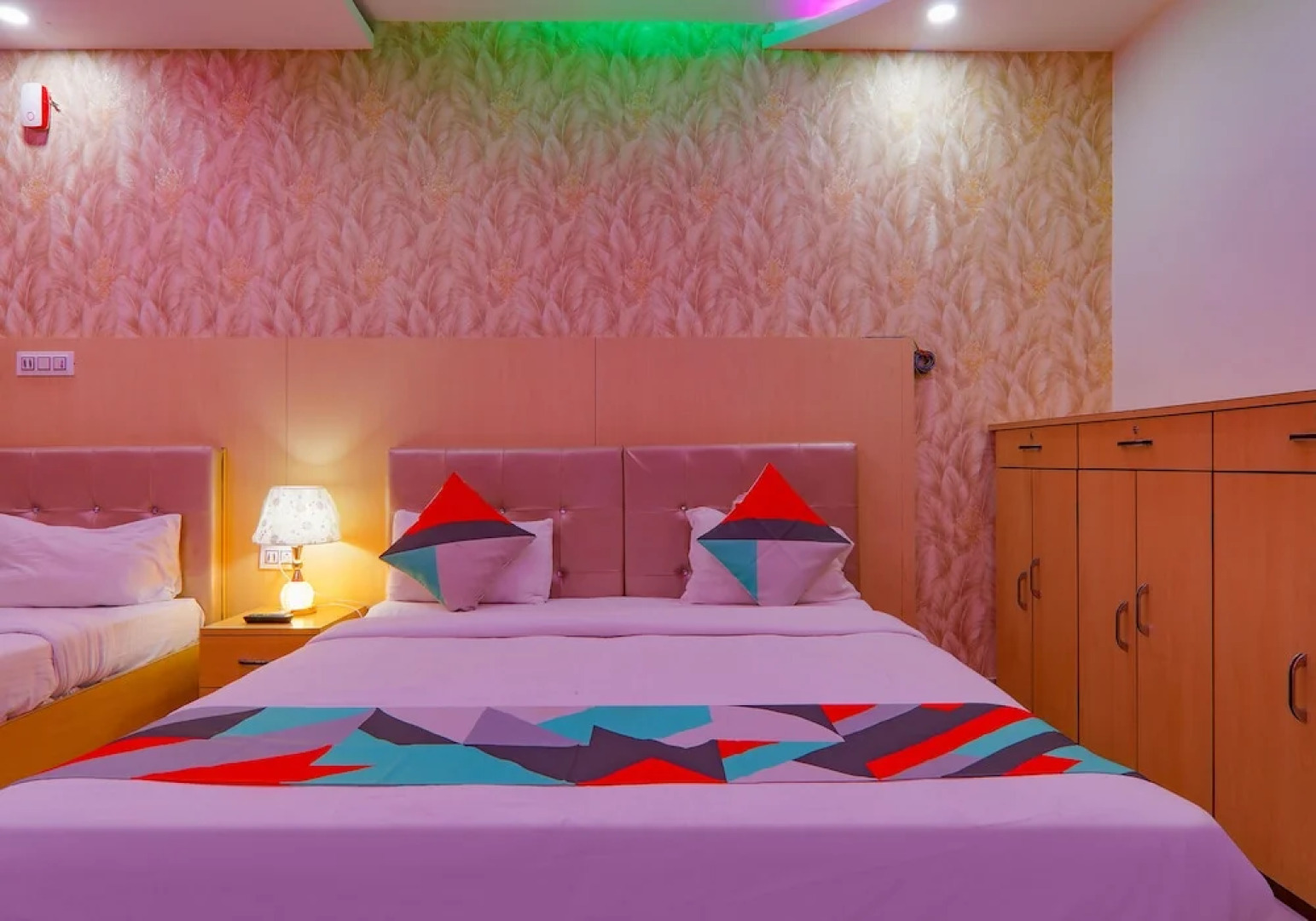Hotel Moti Mahal by OYO Rooms