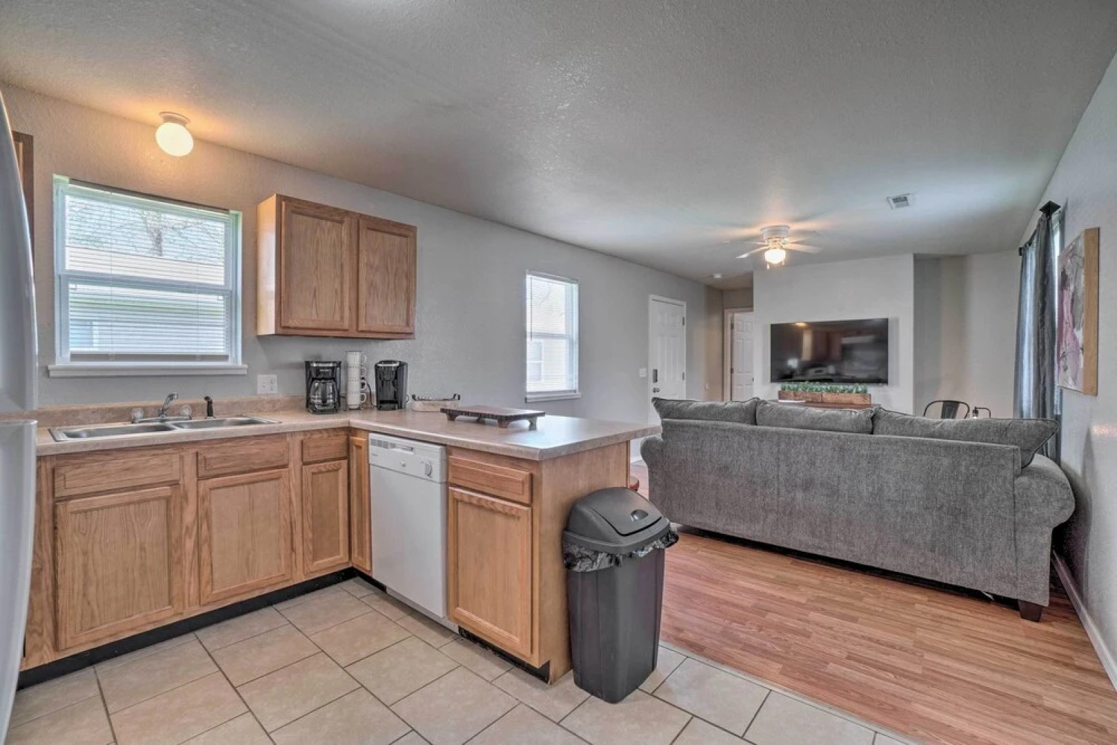 Charming One-level Home w/ Deck, Walk to Dtwn