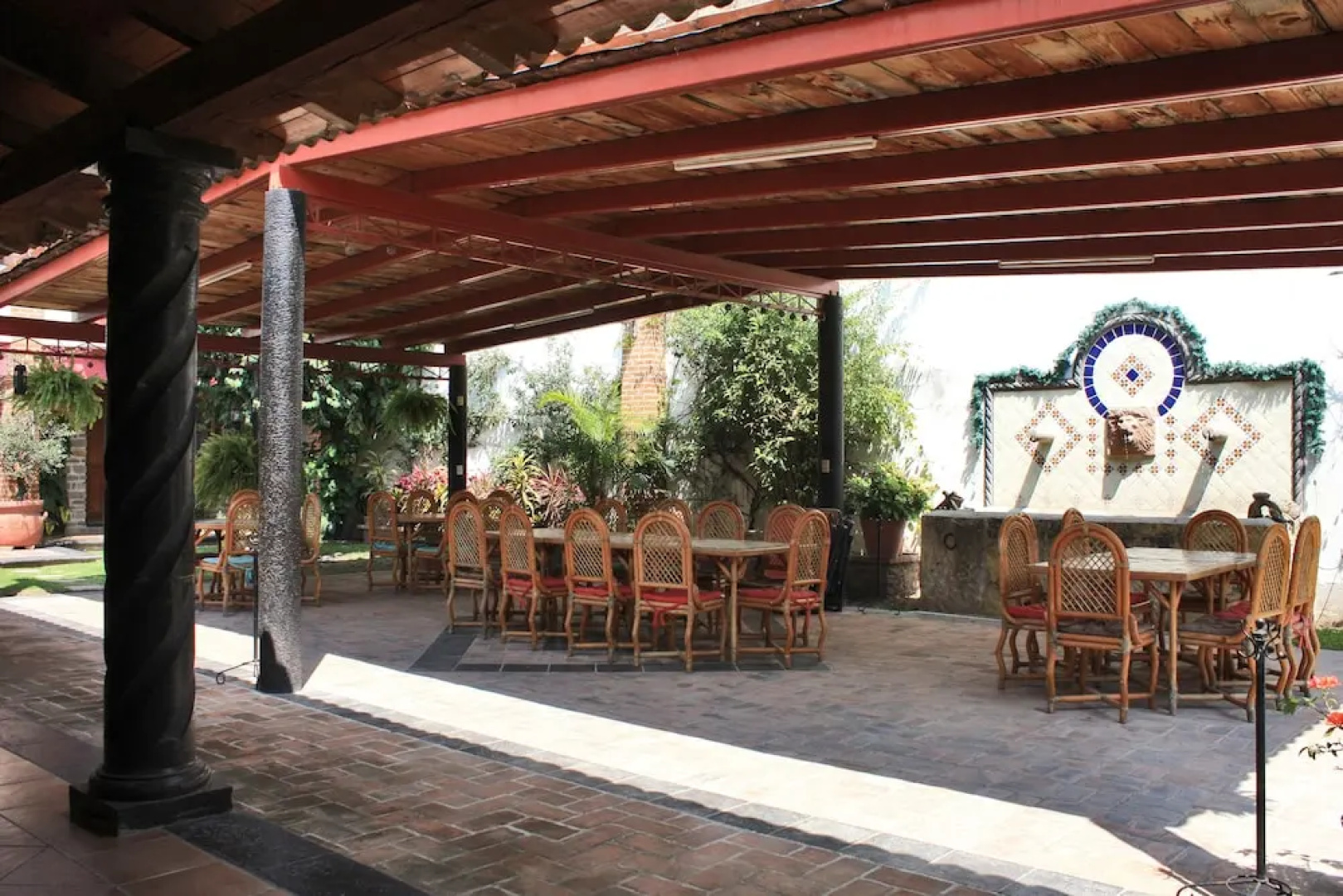 La Veranda Hotel Bed & Breakfast