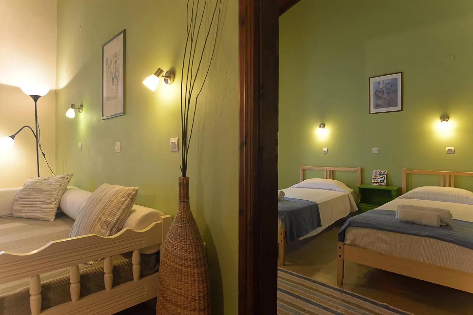 Captain's Apts Barbati