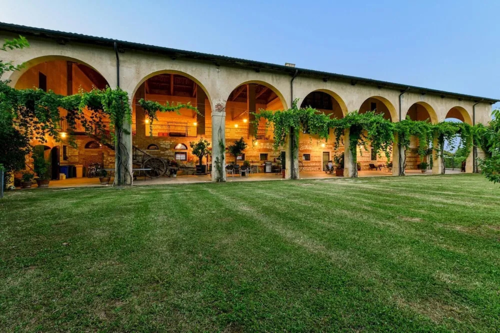 Tigli Apartment With two Bedrooms and one Bathroom on the Second Floor With 4 Metre Glass Window Apartment 6