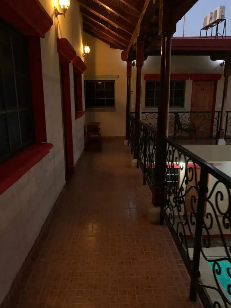 Hotel Renacer