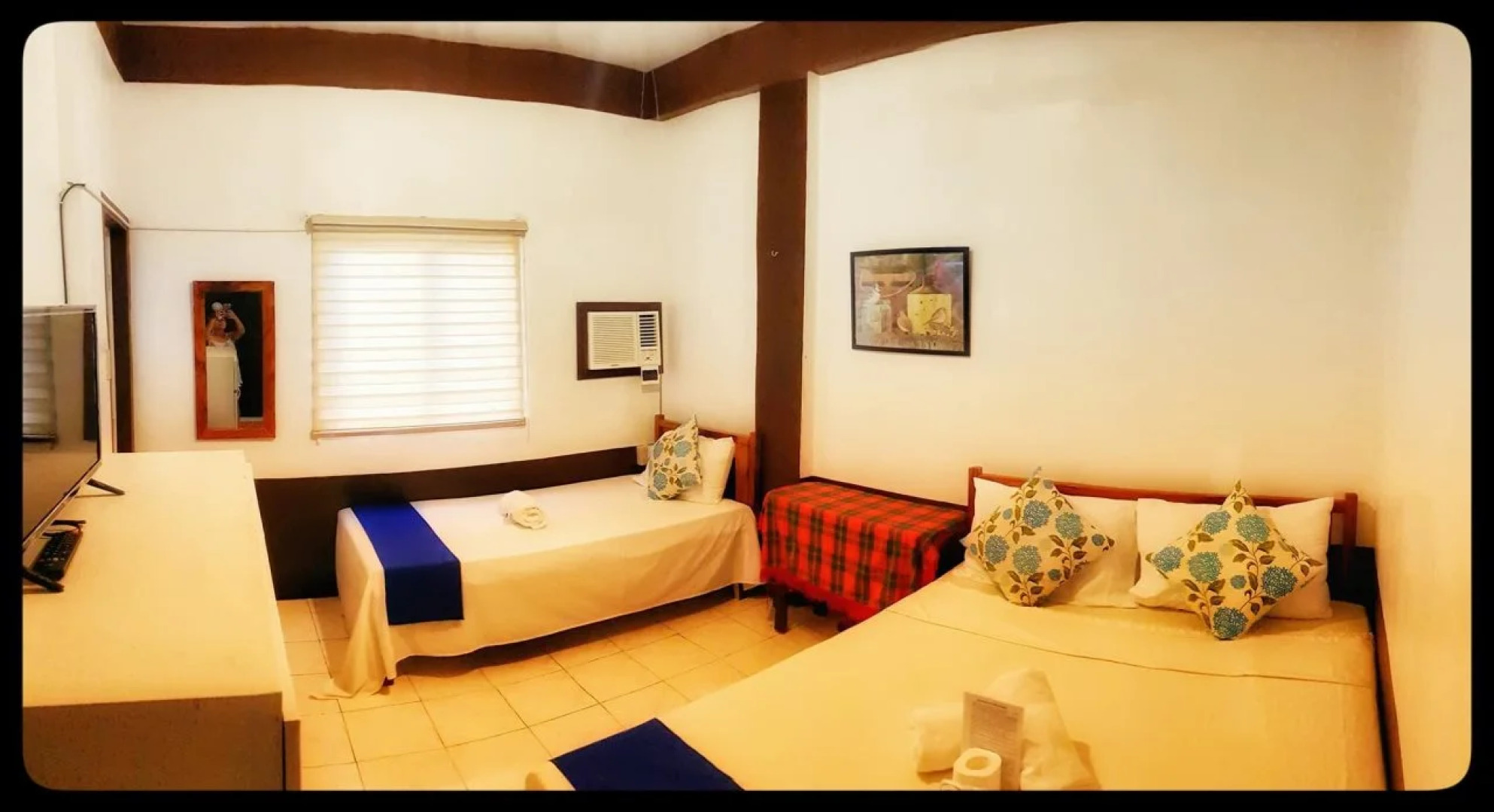 shanedel's inn & café