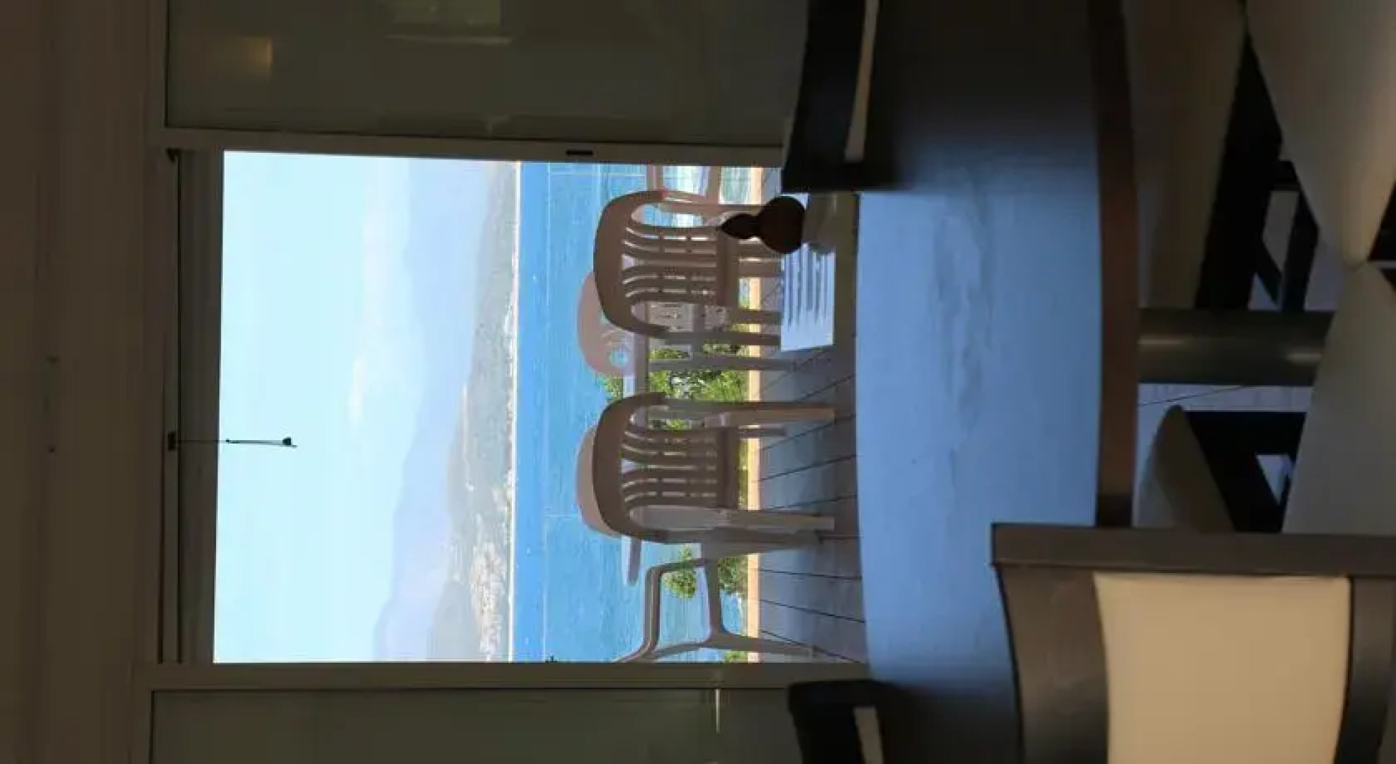 SECIC - Villa pieds dans leau Porticcio