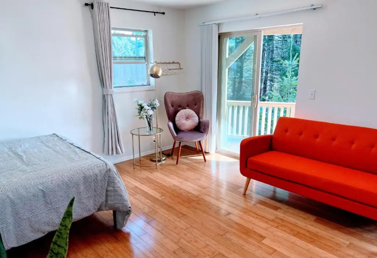 Contemporary House with Ocean View Decks