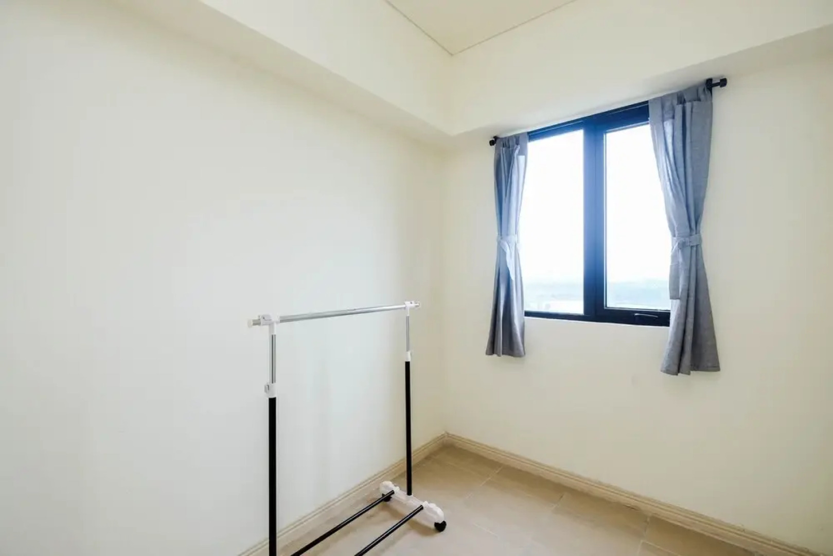 Comfort 2Br+1 At Meikarta Apartment