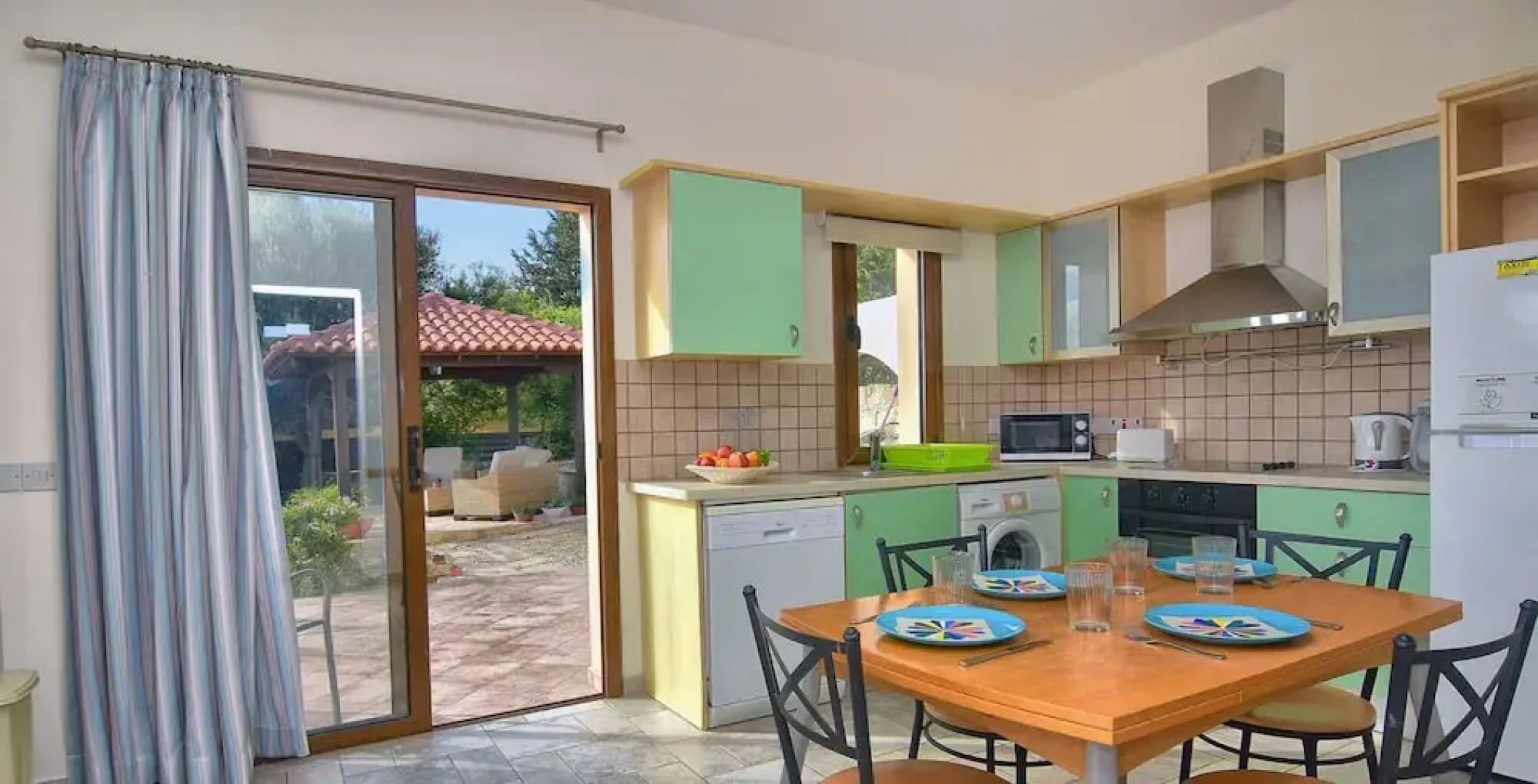 Large Pool & Garden, Billiard, Peaceful Area, Near to the Sea, Coral Bay Paphos