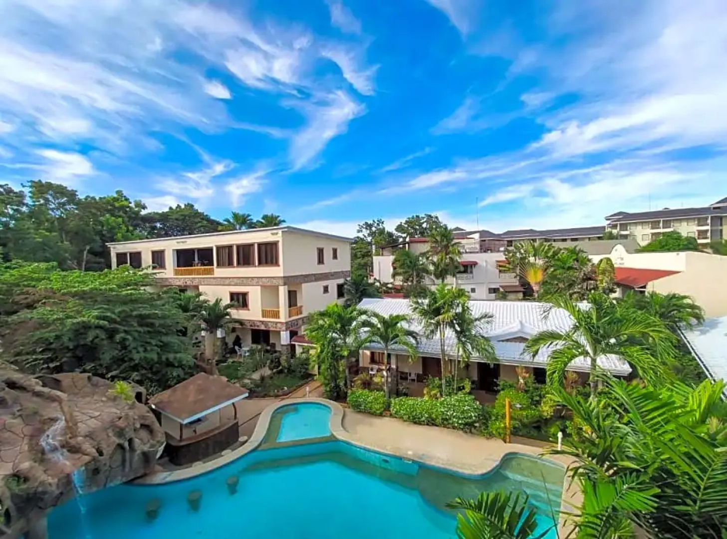 Bungalow in Alona, Alona Park Residence