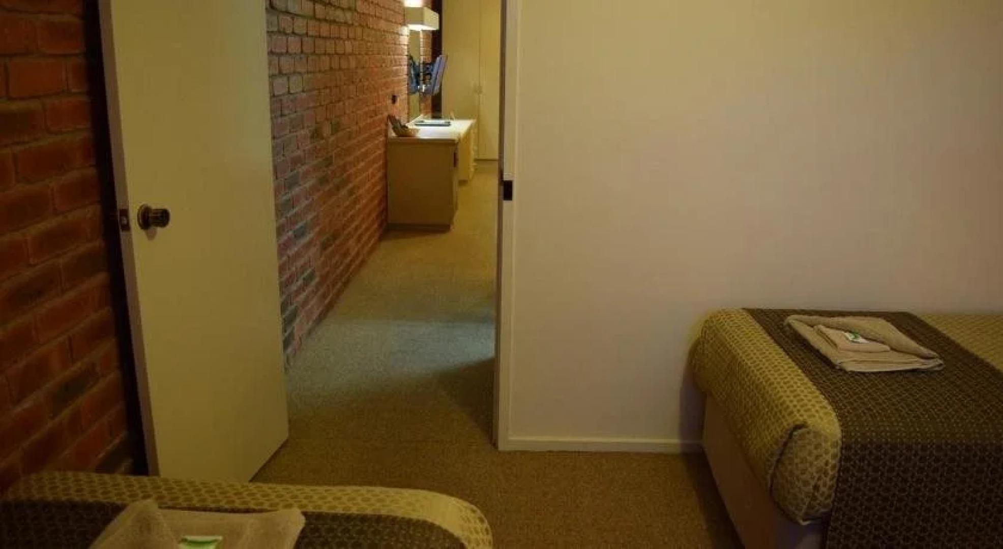 Australian Settlers Motor Inn