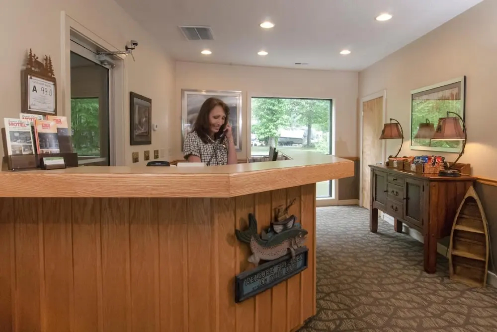 River's Edge Motel