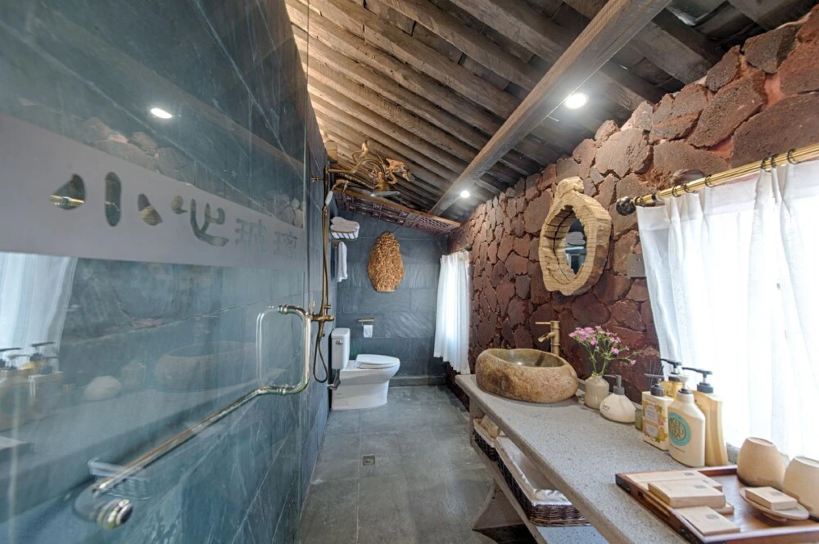 Waterfall Boutique Inn