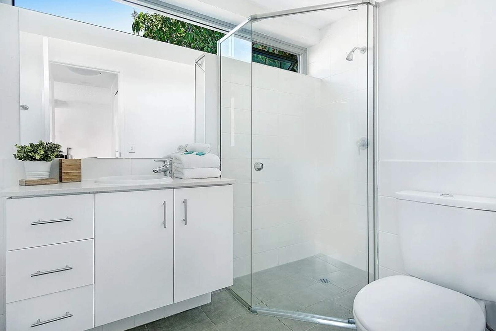 Boutique Broadbeach Living Near Convention Centre