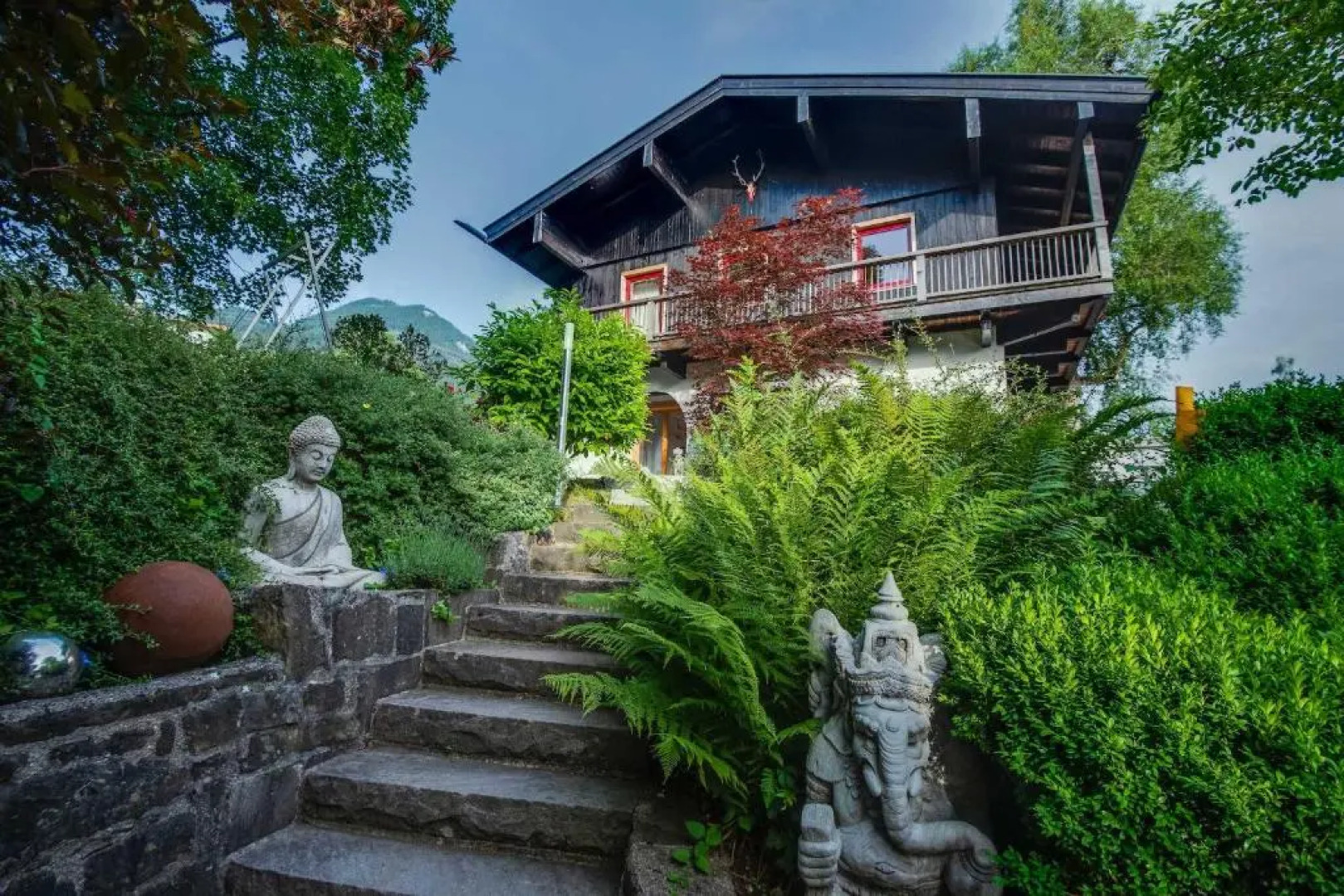Idyllisches Ferienhaus mit 4 SZ, Sauna, Fitness & Panoramablick