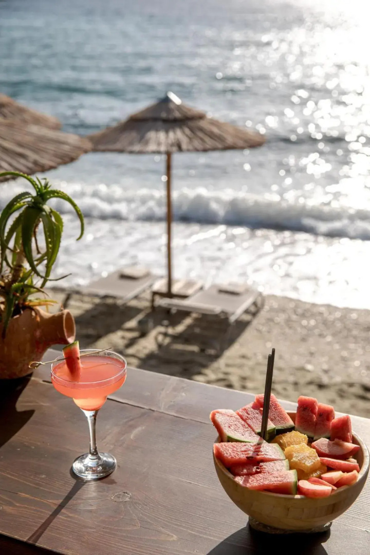 Aneroussa Beach Hotel