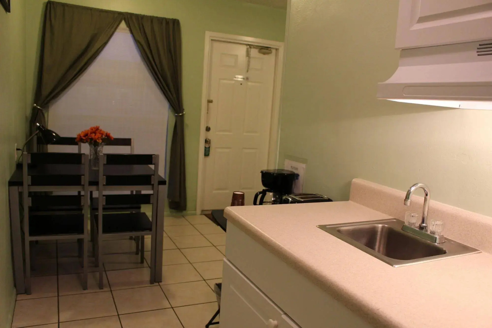 Sunshine Inn & Suites Venice, FL