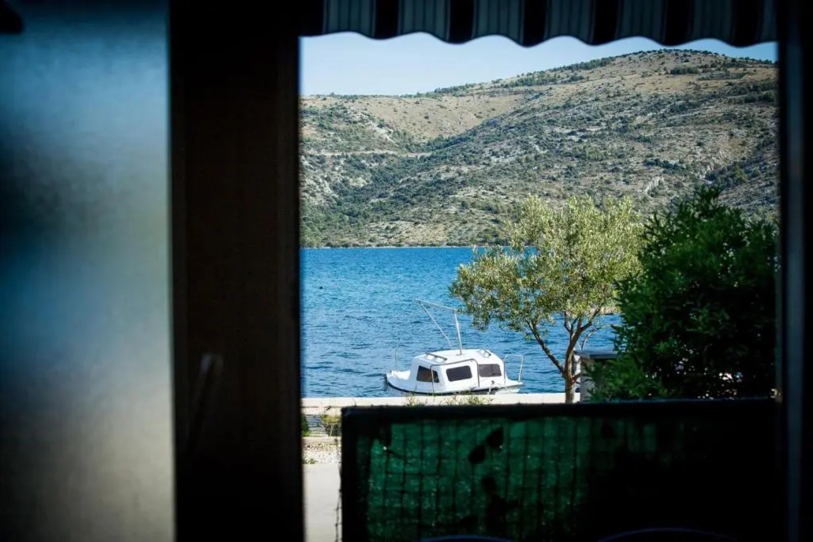 Apartments Mala Karla 1685