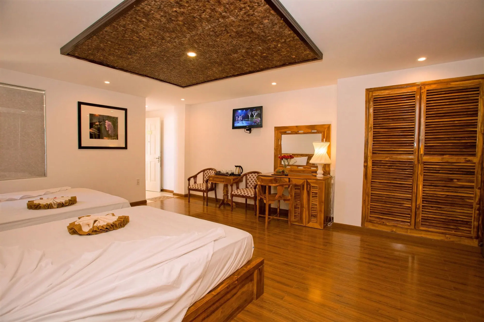 Rex Hotel and Apartment