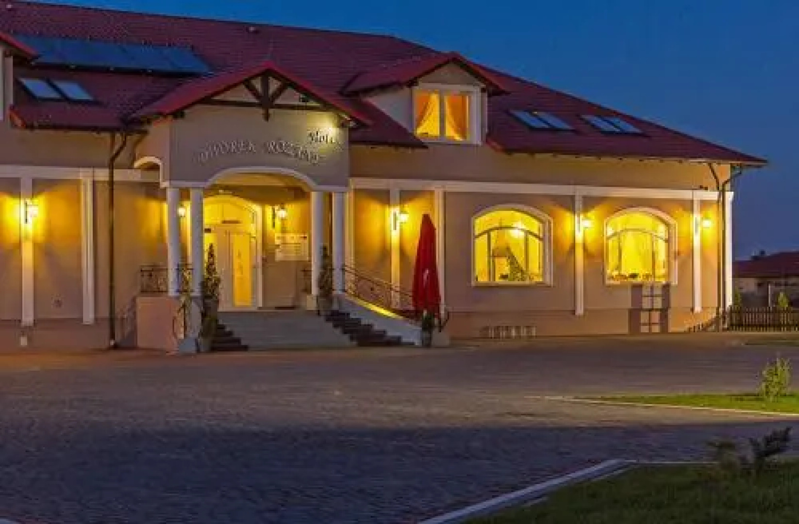 Hotel Dworek Różany