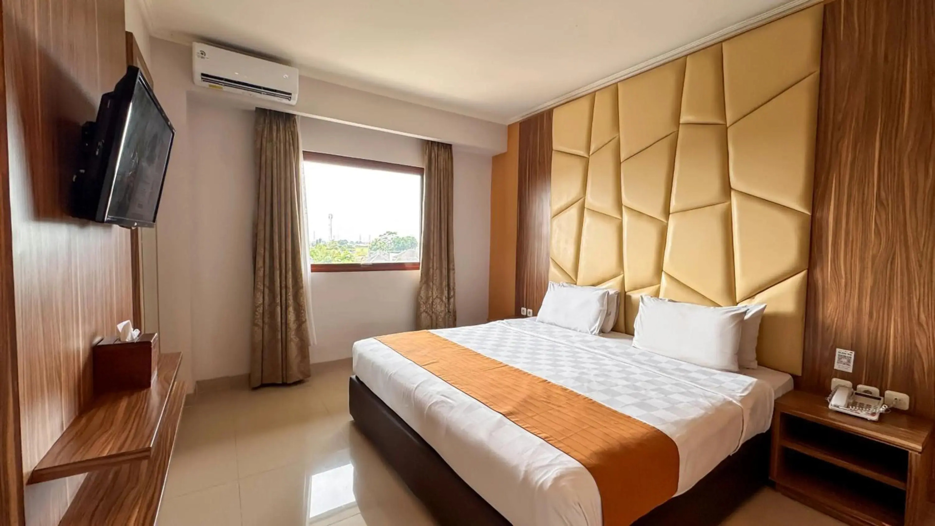 Lorin Dwangsa Solo Hotel