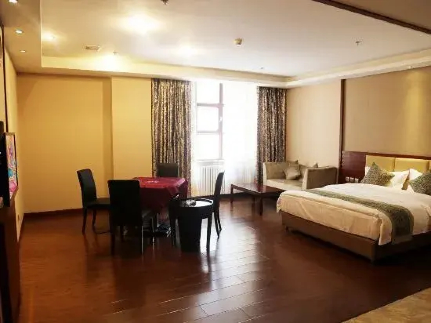 HaiDe Zhuofan Hot Spring Hotel