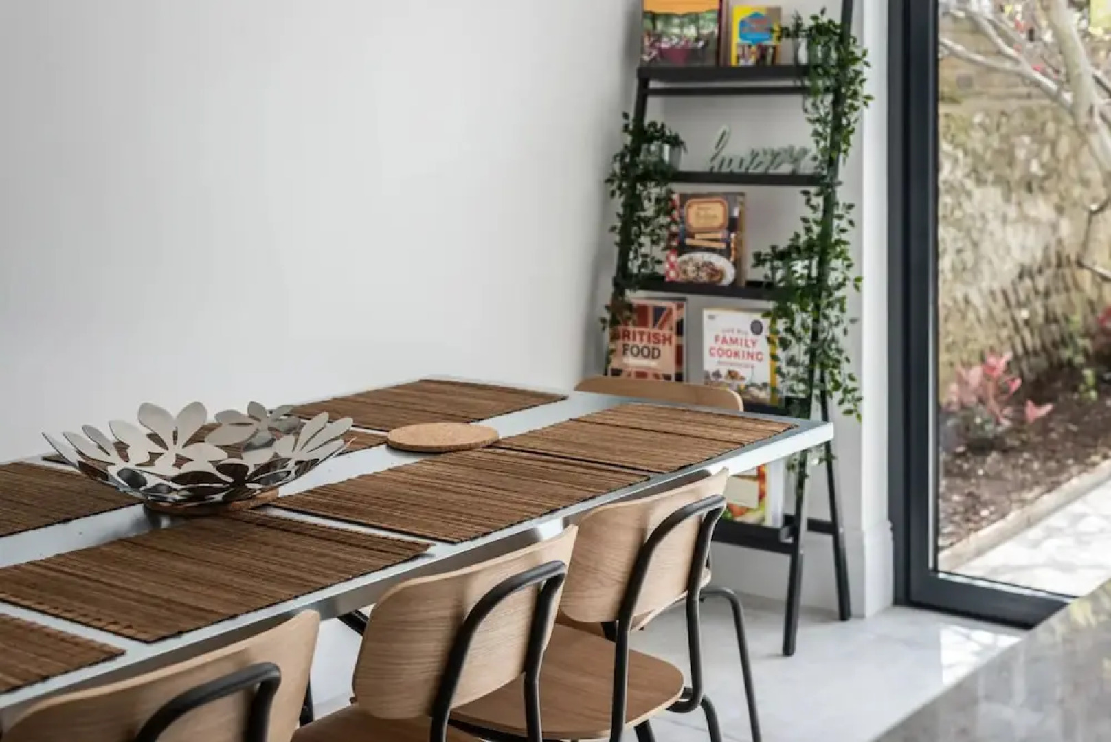 Brand New Luxurious 5 Bedroom Townhouse