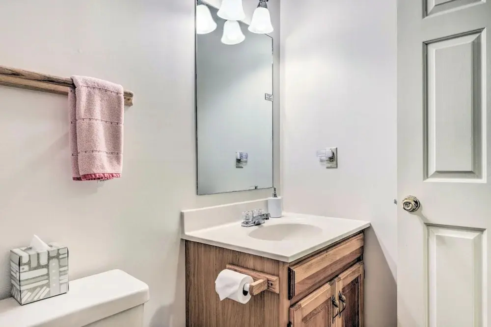 Bartlett Condo ~ 1 Mi to Attitash Resort!