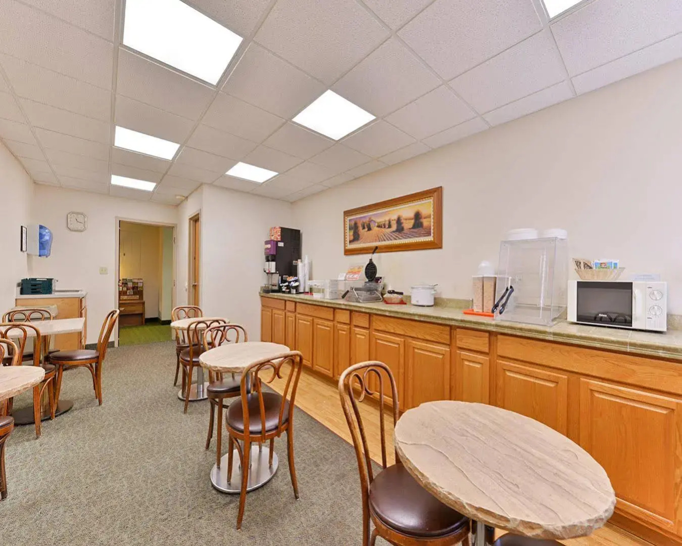 Country Inn & Suites by Radisson, Pierre, SD