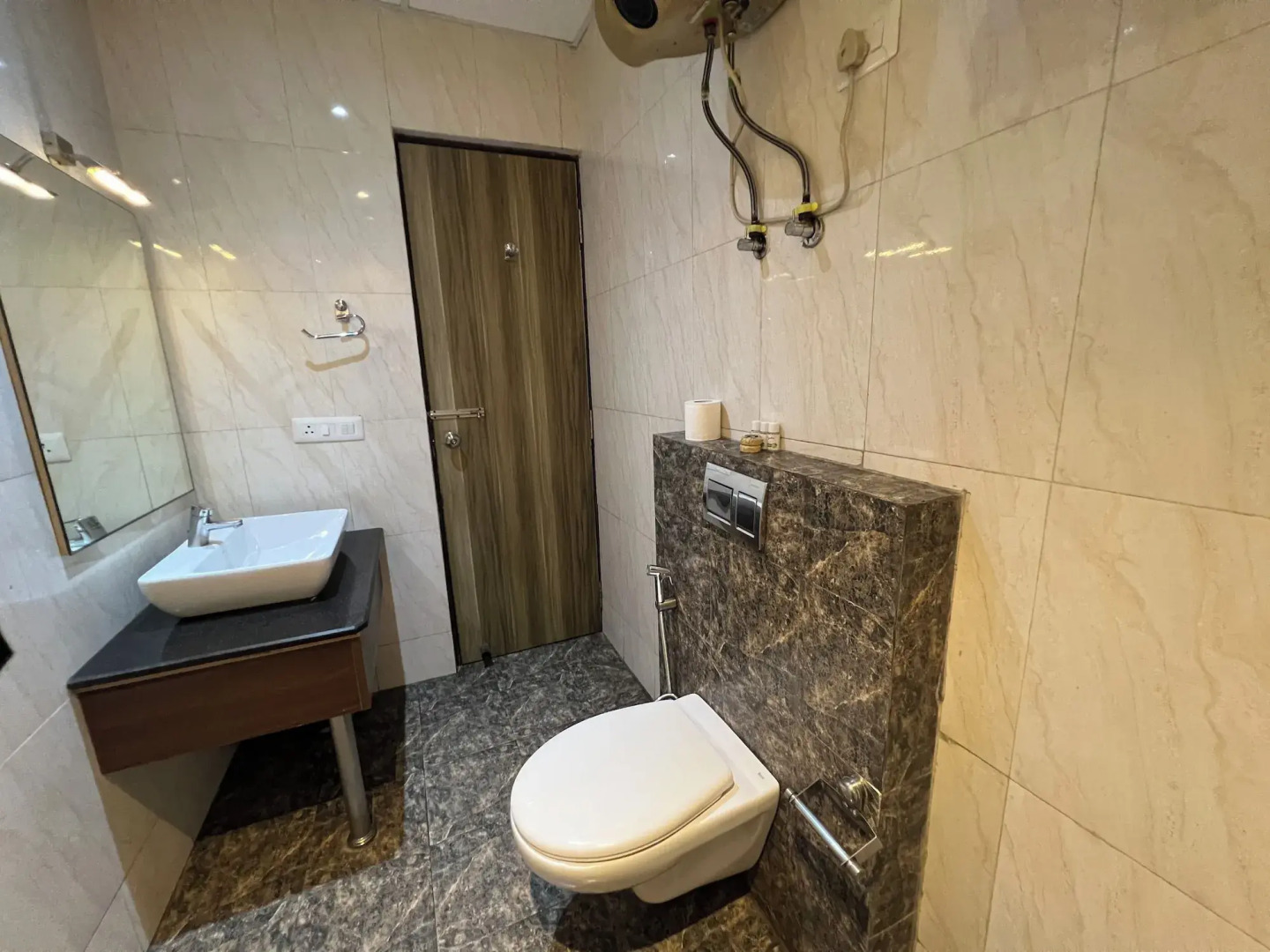 Hyphen Business Hotel